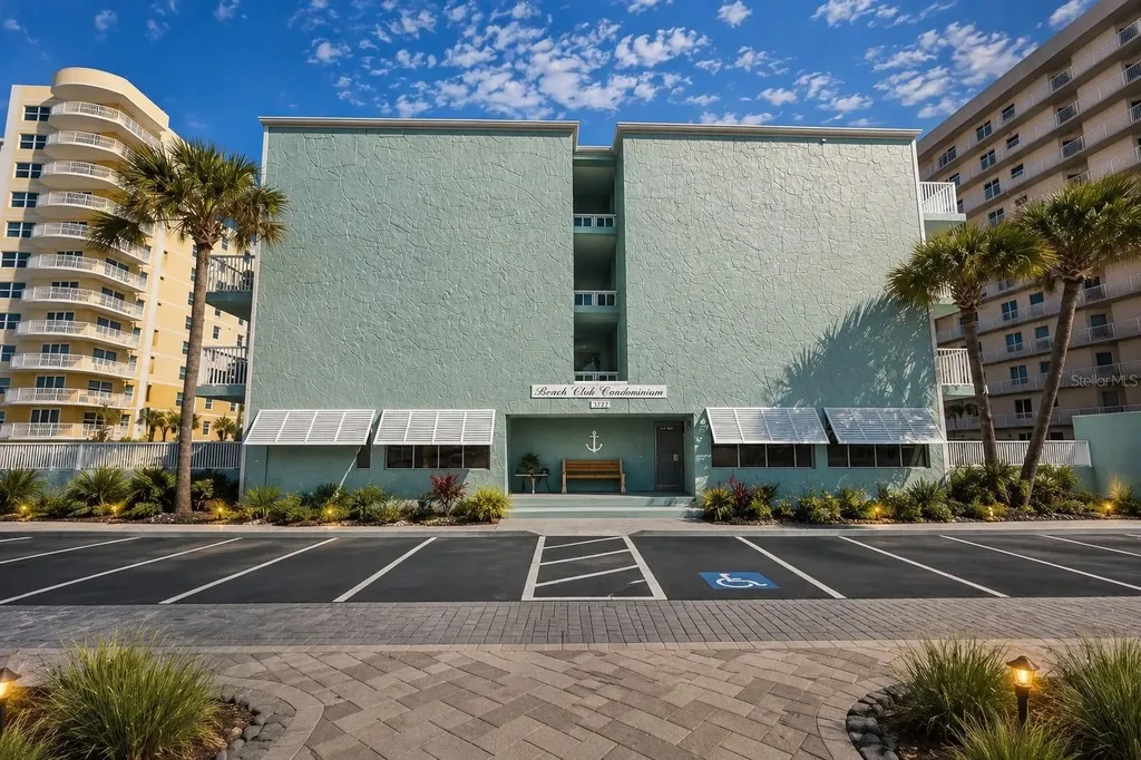 3727 S Atlantic Avenue Daytona Beach Shores FL 32118