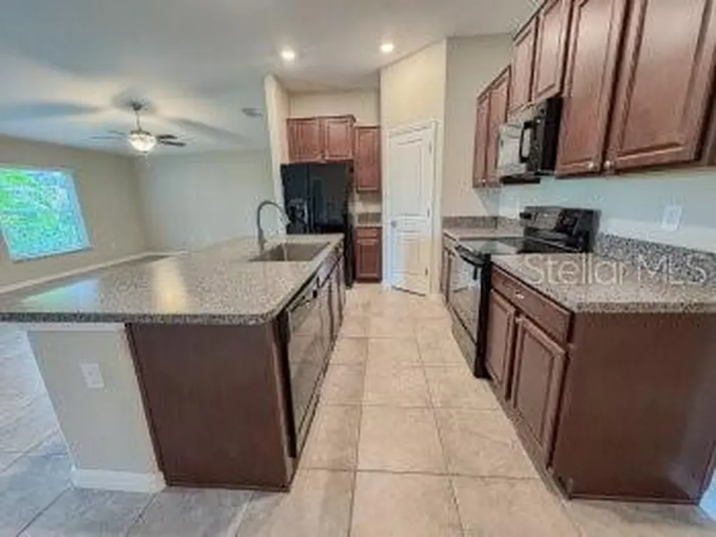 17132 White Mangrove Drive Wimauma FL 33598