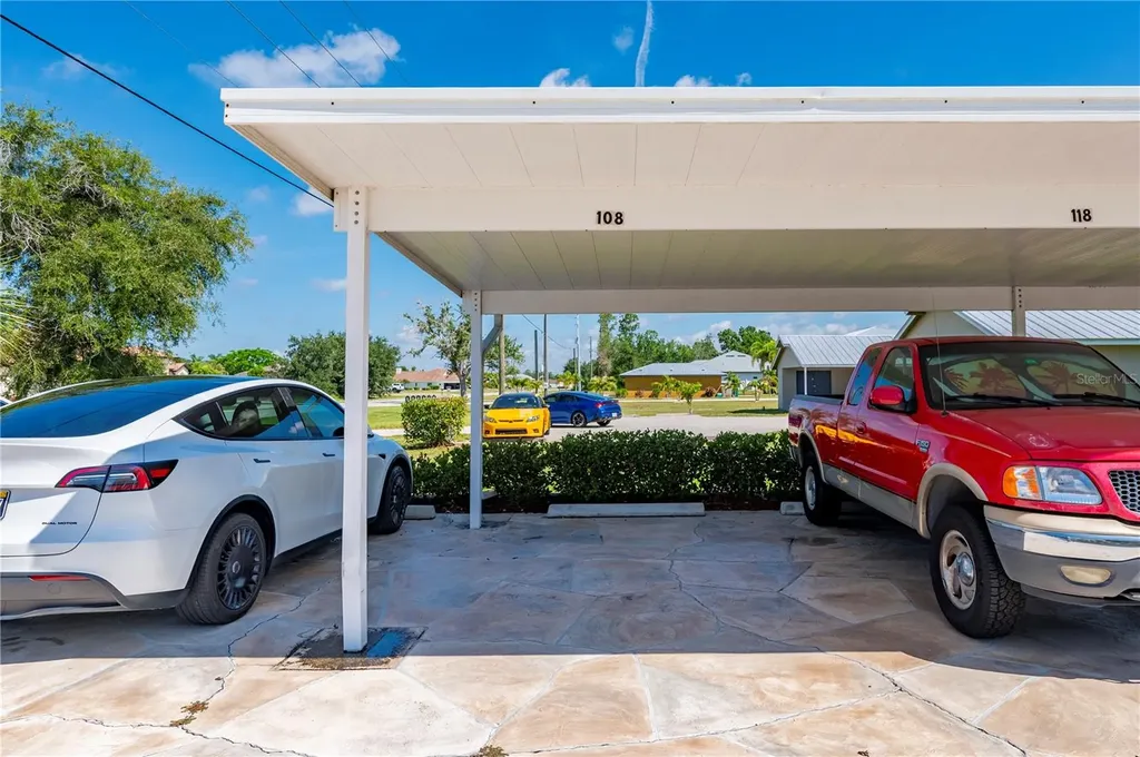 1356 Rio De Janeiro Avenue Punta Gorda FL 33983
