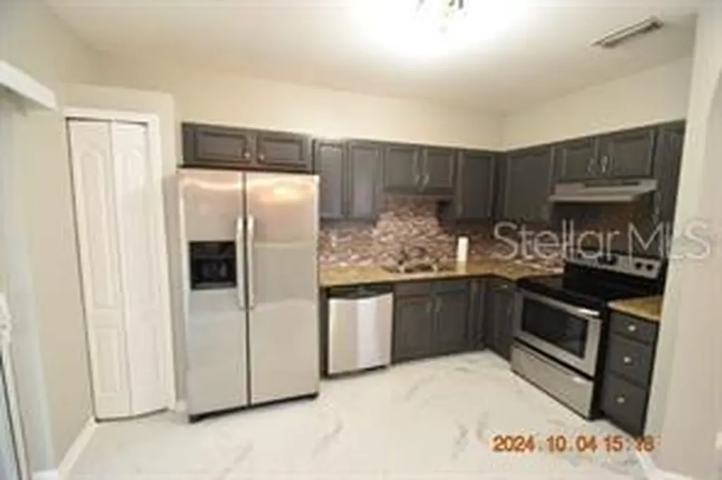 504 Maple Pointe Drive Seffner FL 33584