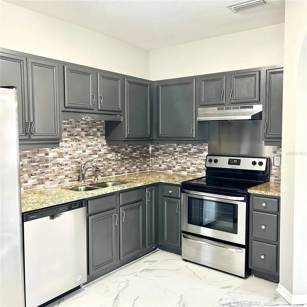 504 Maple Pointe Drive Seffner FL 33584