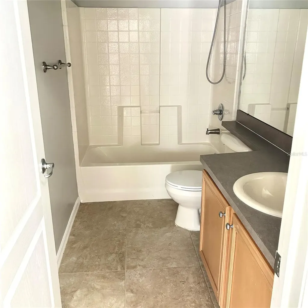 504 Maple Pointe Drive Seffner FL 33584