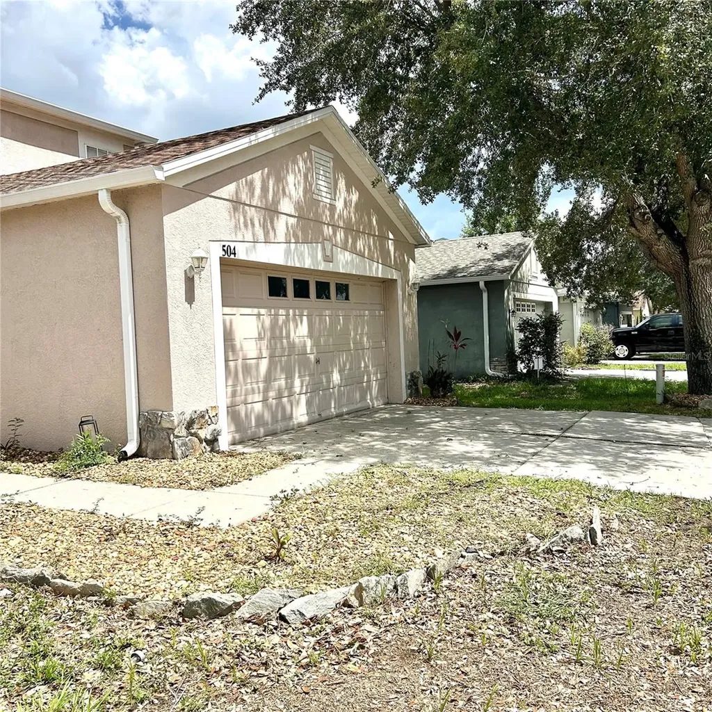 504 Maple Pointe Drive Seffner FL 33584