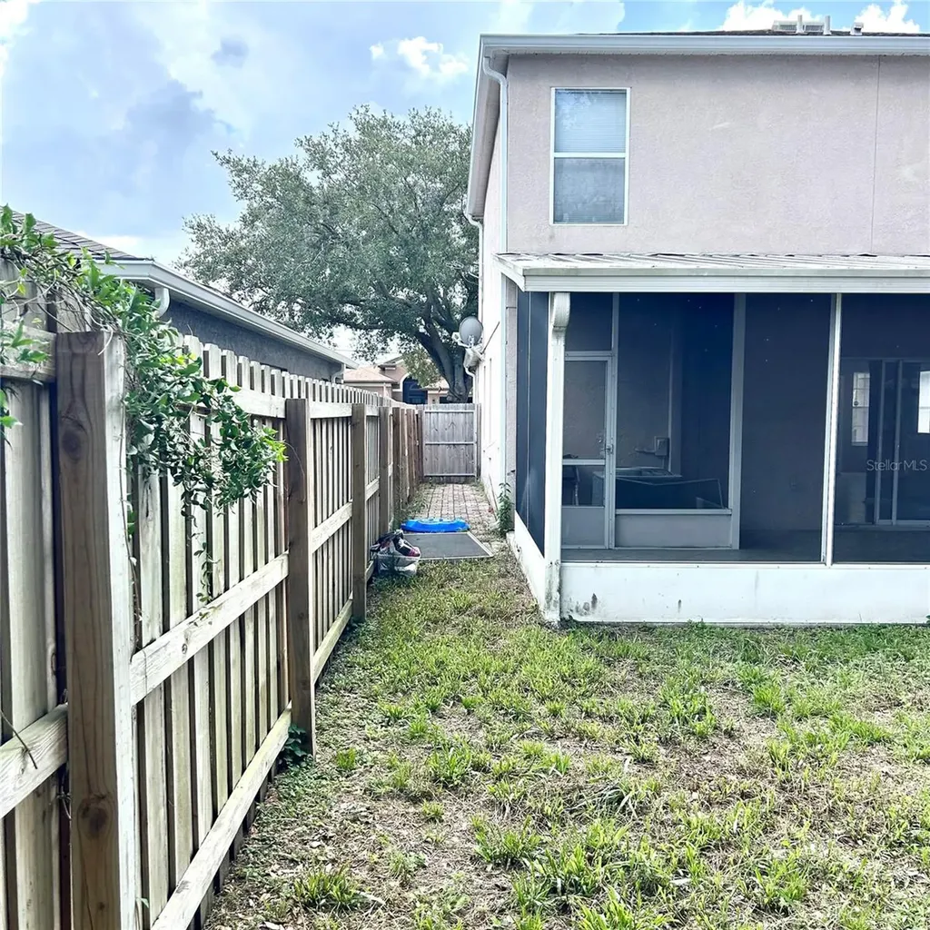 504 Maple Pointe Drive Seffner FL 33584