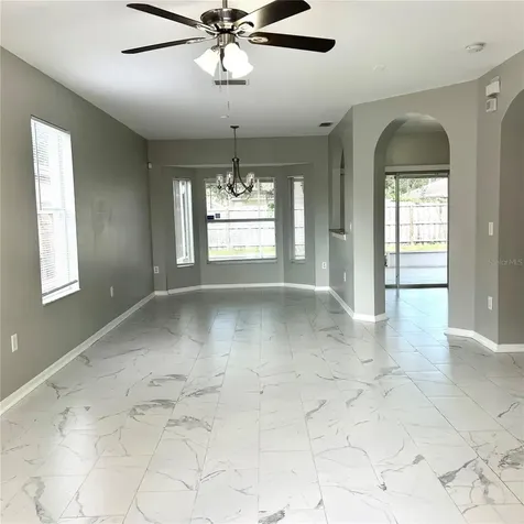 504 Maple Pointe Drive Seffner FL 33584