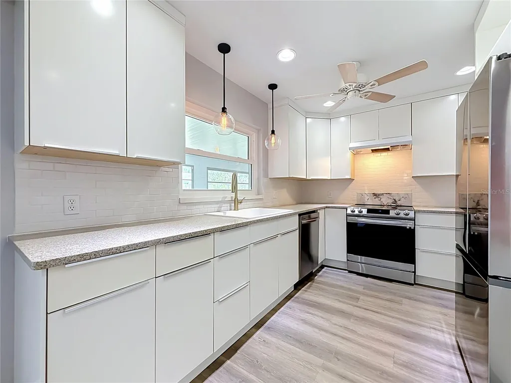 1405 Overcash Drive Dunedin FL 34698