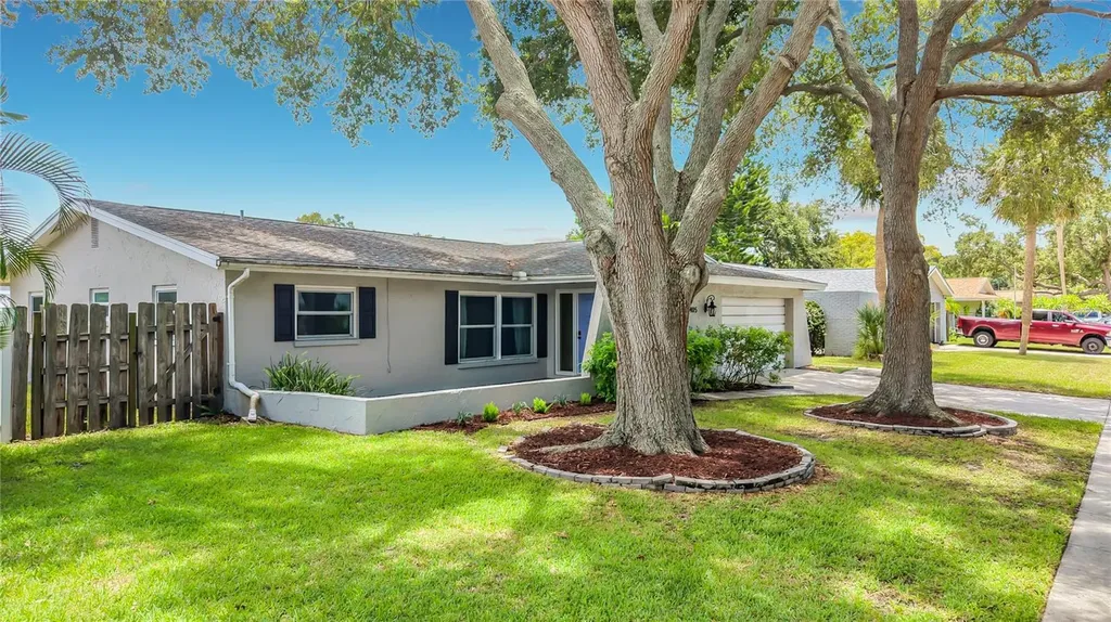 1405 Overcash Drive Dunedin FL 34698
