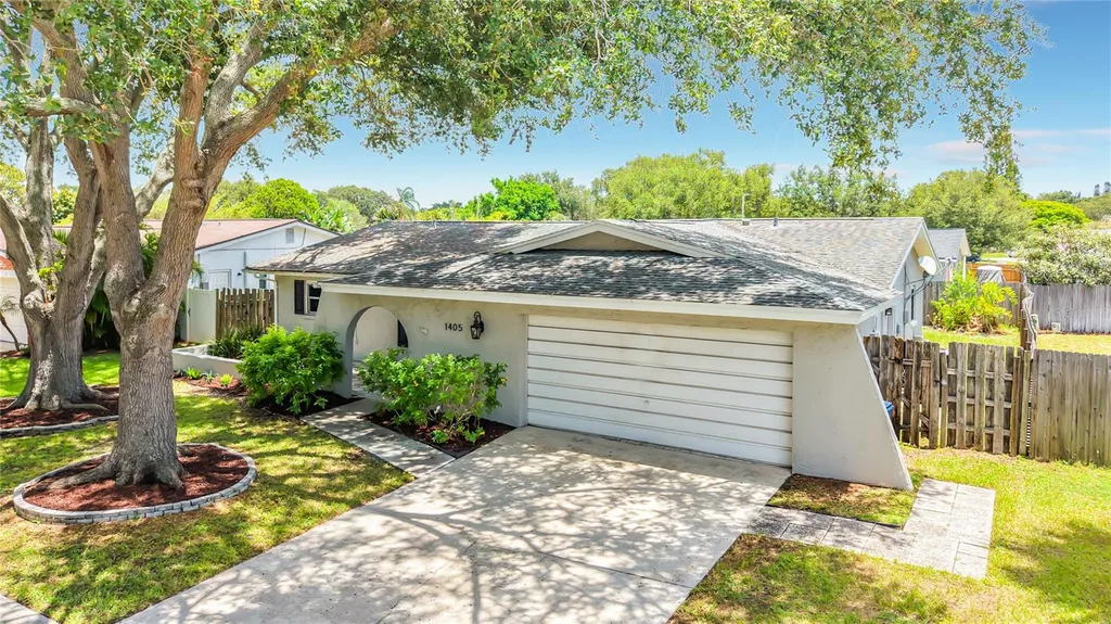 1405 Overcash Drive Dunedin FL 34698