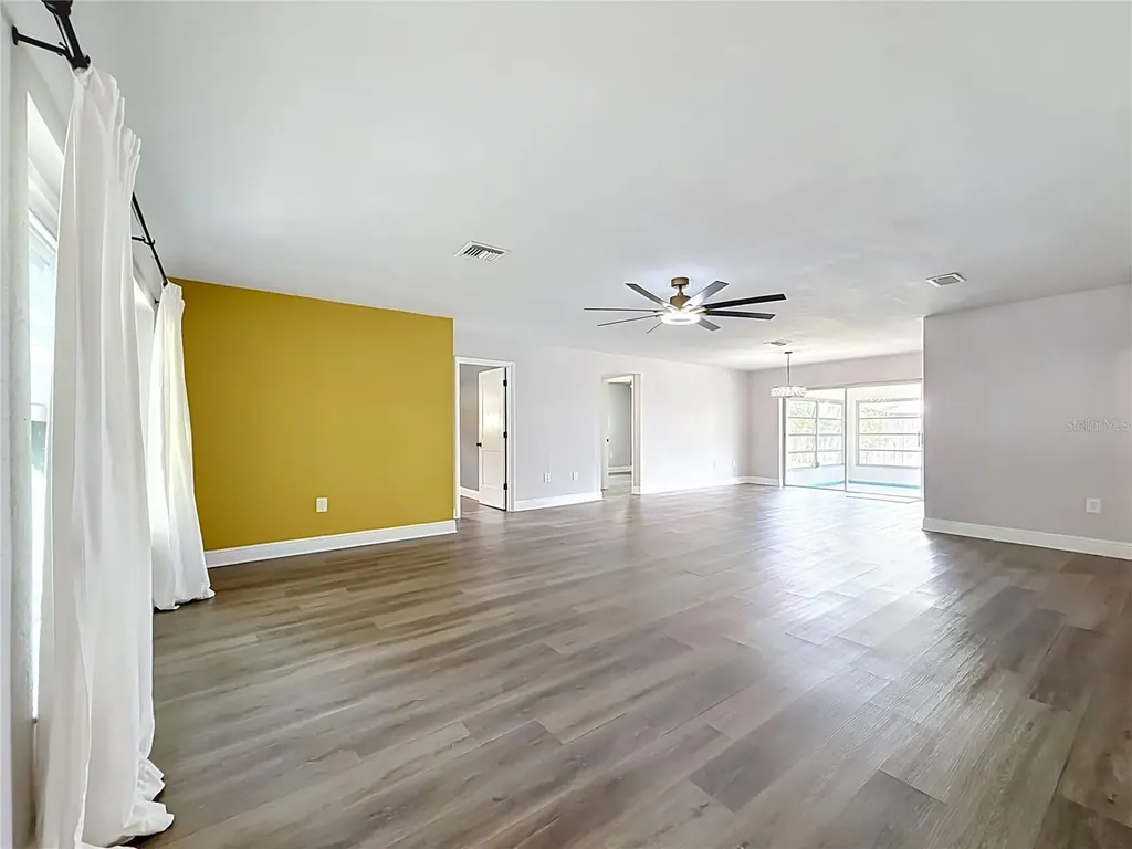 1405 Overcash Drive Dunedin FL 34698