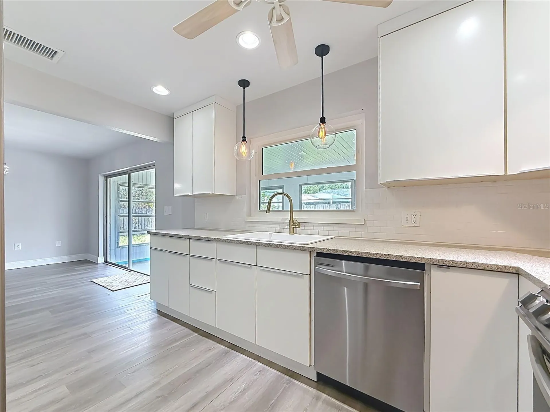 1405 Overcash Drive Dunedin FL 34698