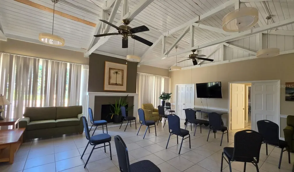 550 Windmeadows Street Altamonte Springs FL 32701
