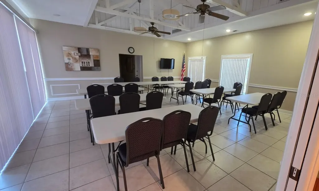 550 Windmeadows Street Altamonte Springs FL 32701