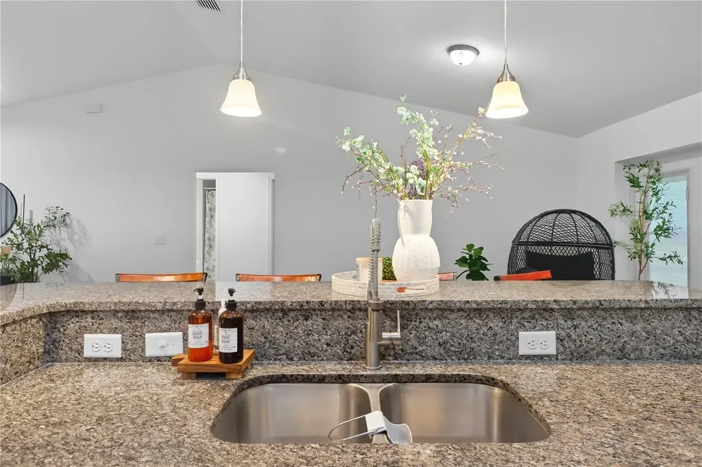 6651 SW 151st Loop Ocala FL 34473