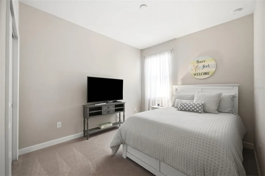 9927 Ivory Drive Ruskin FL 33573