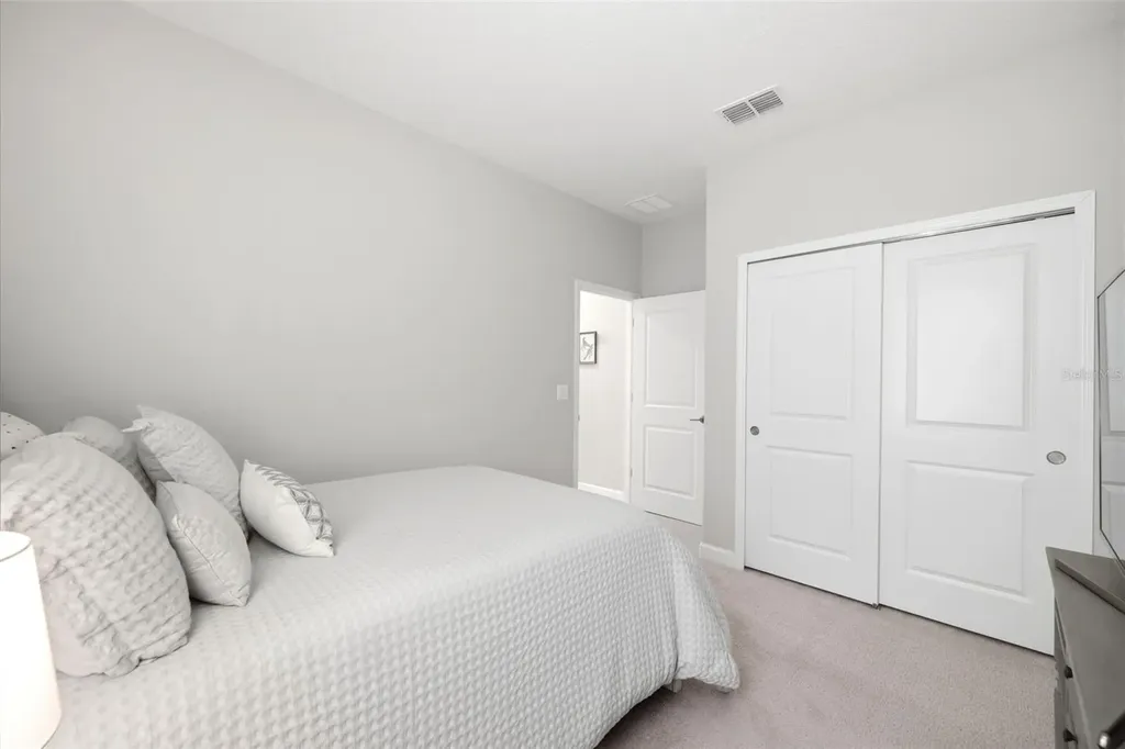 9927 Ivory Drive Ruskin FL 33573