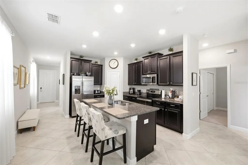 9927 Ivory Drive Ruskin FL 33573