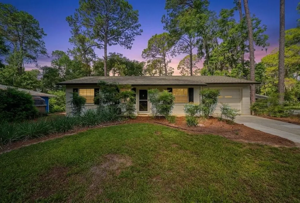 26550 Fishermans Road Paisley FL 32767