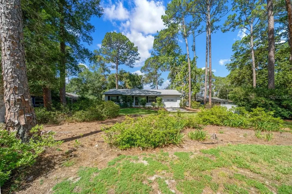 26550 Fishermans Road Paisley FL 32767