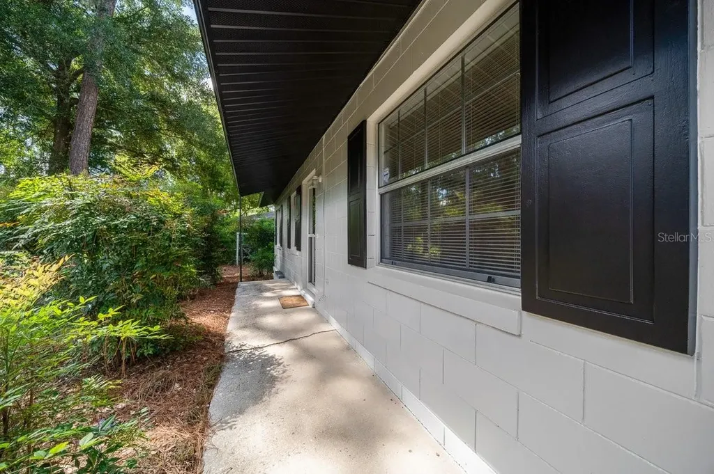 26550 Fishermans Road Paisley FL 32767