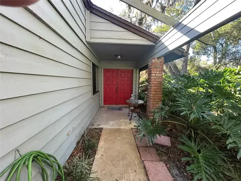 906 Village Green Road Deland FL 32720