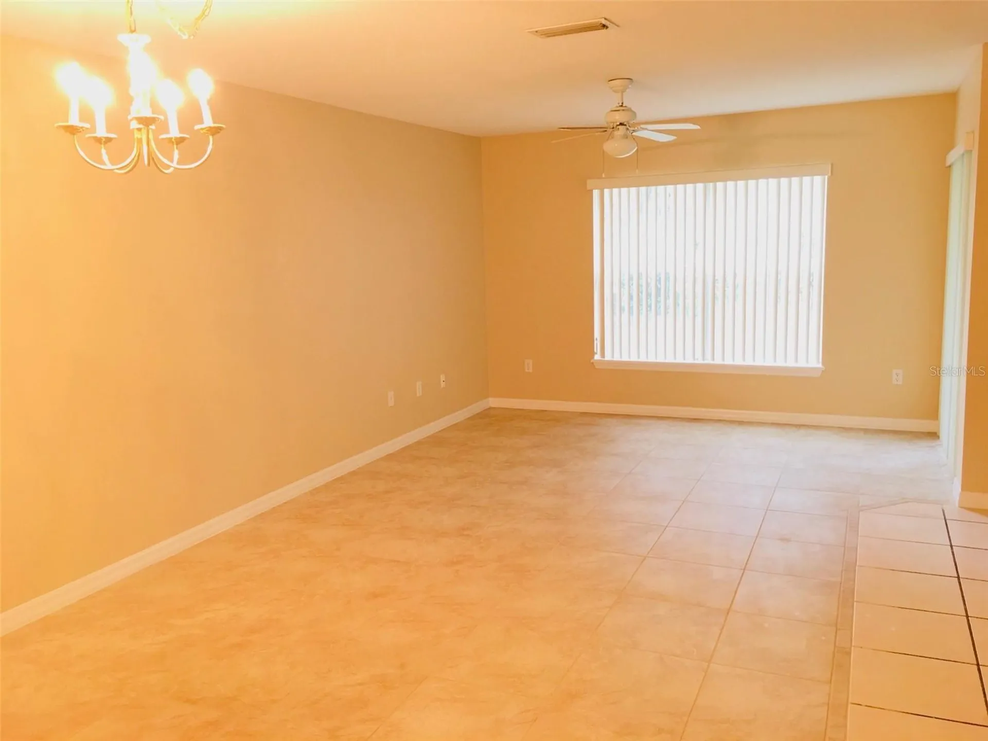 2764 Club Cortile Circle Kissimmee FL 34746