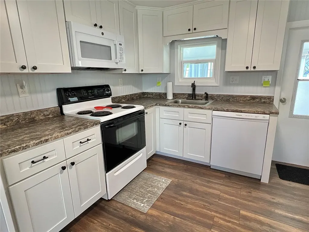 627 Mount Key Avenue NE St Petersburg FL 33702