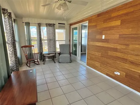 627 Mount Key Avenue NE St Petersburg FL 33702