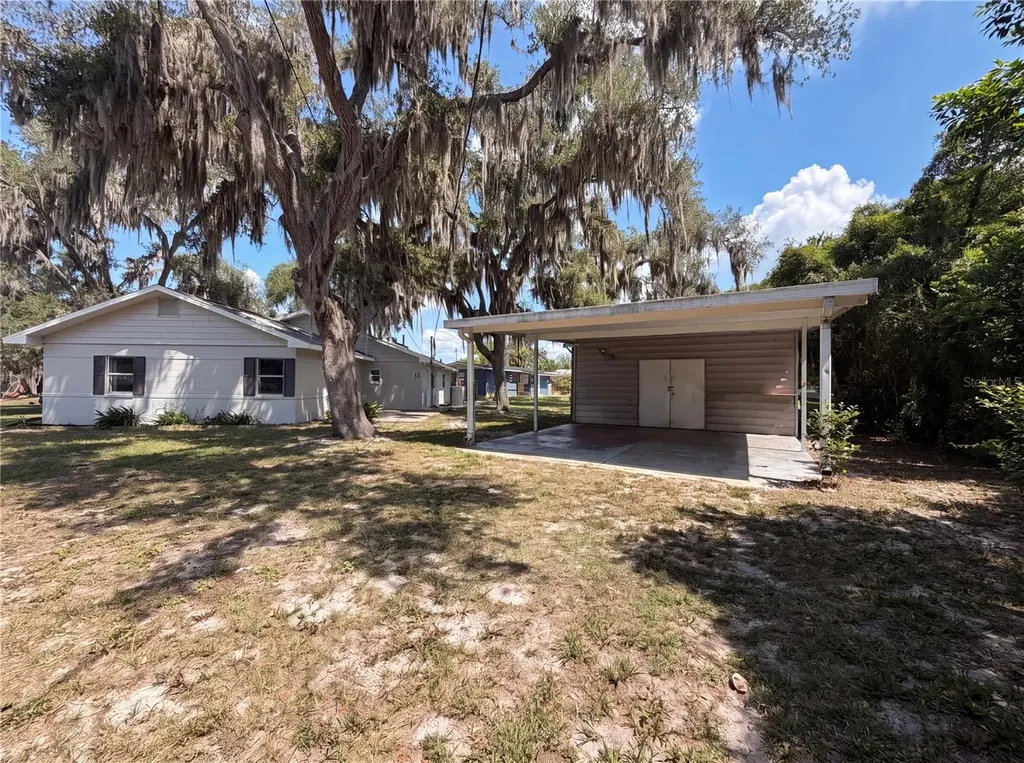 900 Oak Drive Leesburg FL 34748