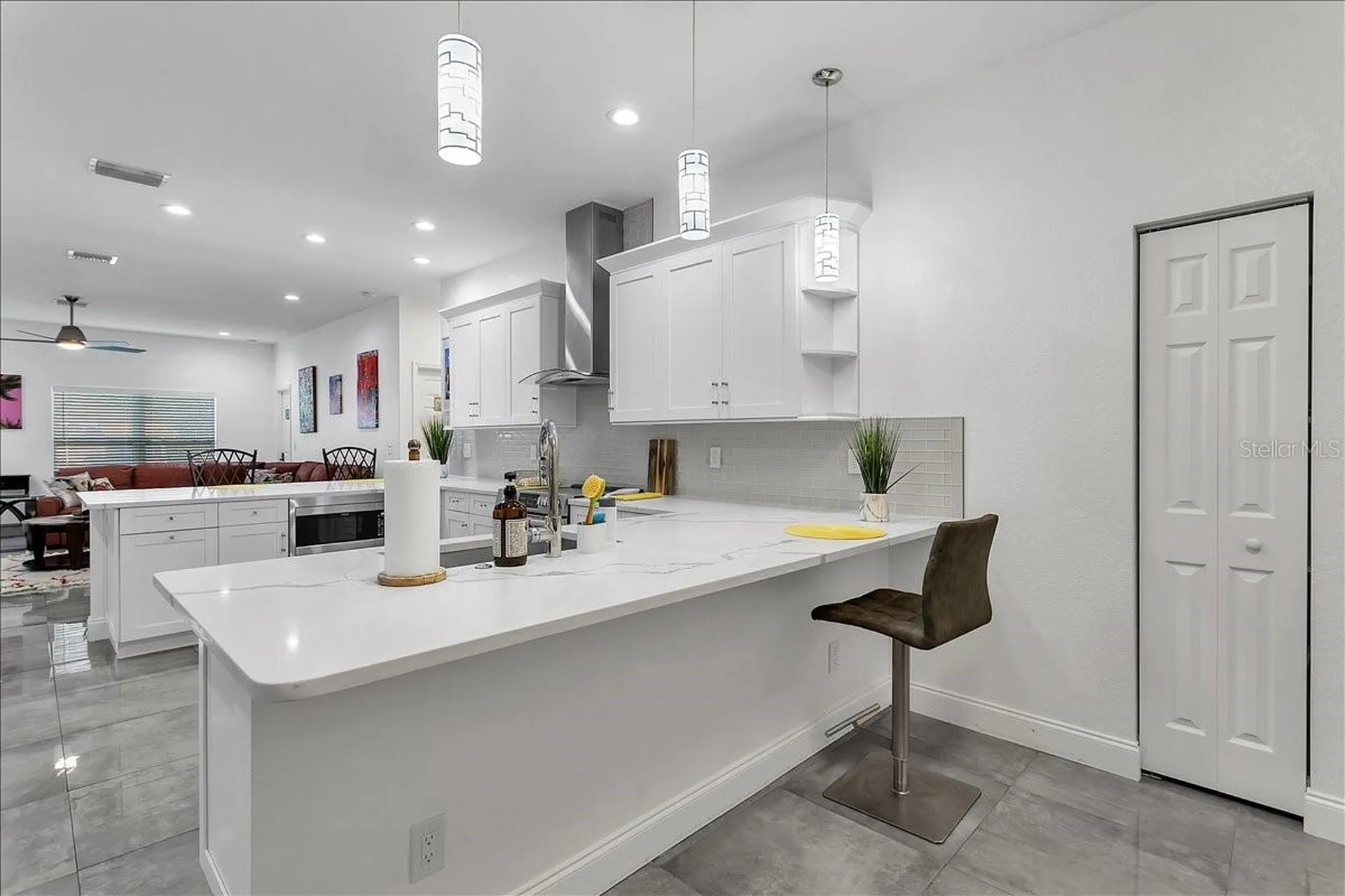 2402 W Fig Street Tampa FL 33609