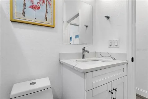 2402 W Fig Street Tampa FL 33609