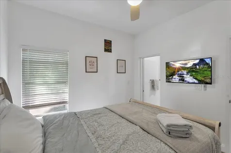 2402 W Fig Street Tampa FL 33609