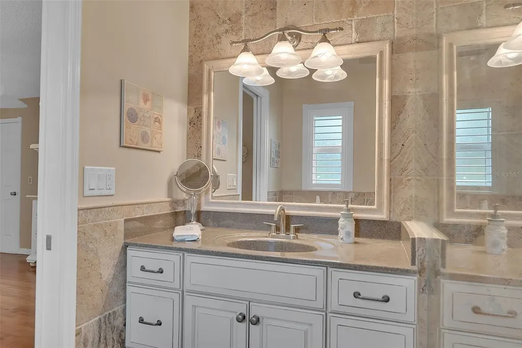 732 S Gondola Drive Venice FL 34293