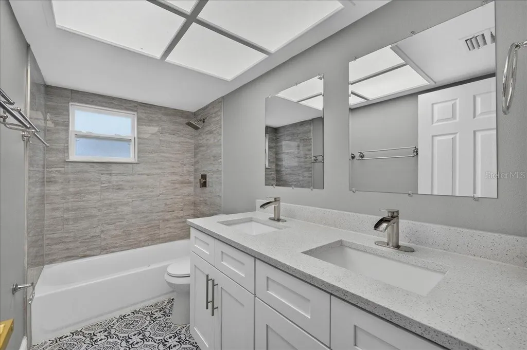 2964 Meadow Oak Drive S Clearwater FL 33761