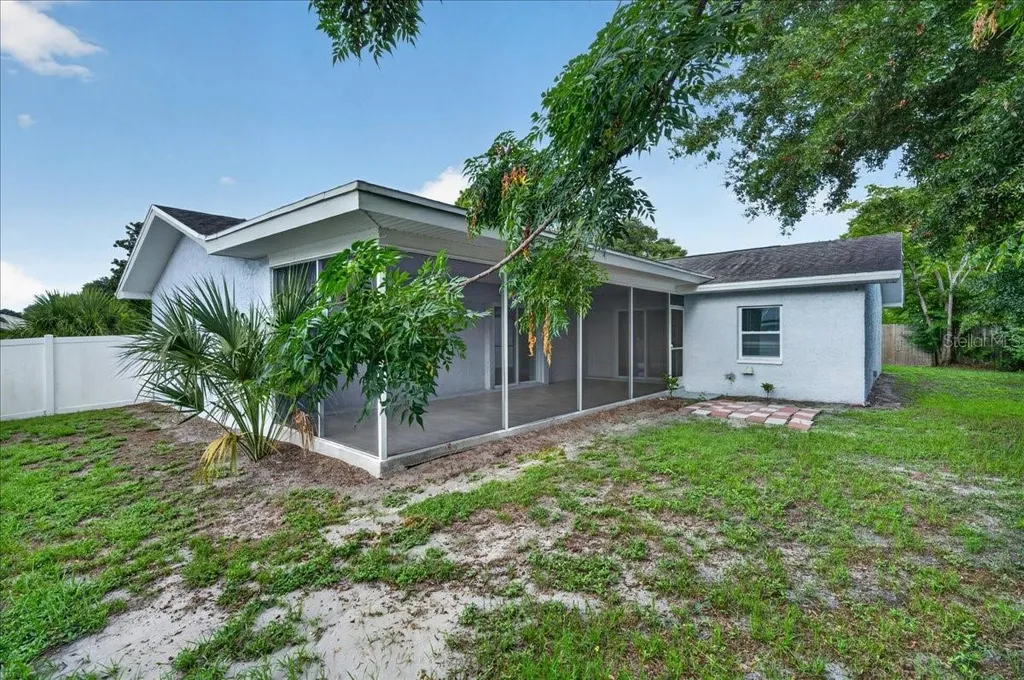 2964 Meadow Oak Drive S Clearwater FL 33761