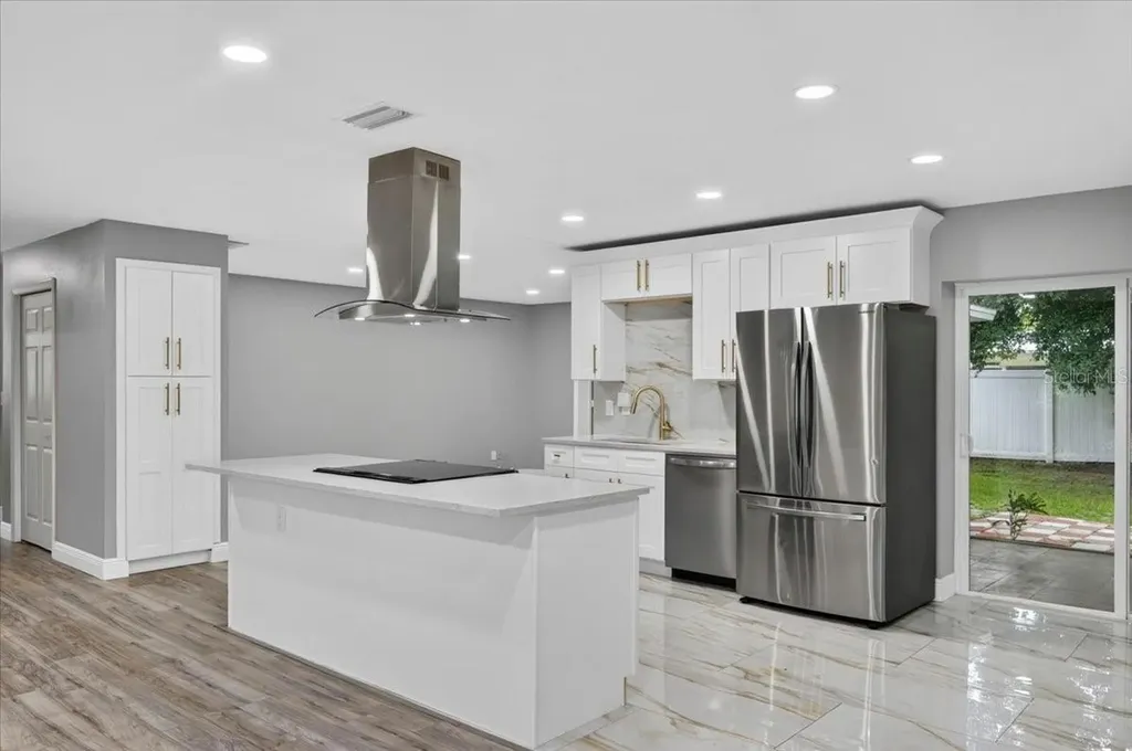 2964 Meadow Oak Drive S Clearwater FL 33761