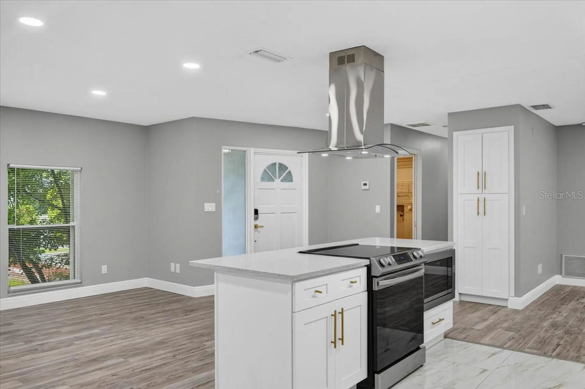 2964 Meadow Oak Drive S Clearwater FL 33761