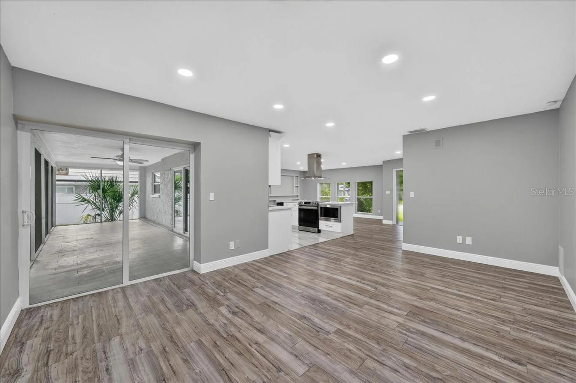 2964 Meadow Oak Drive S Clearwater FL 33761