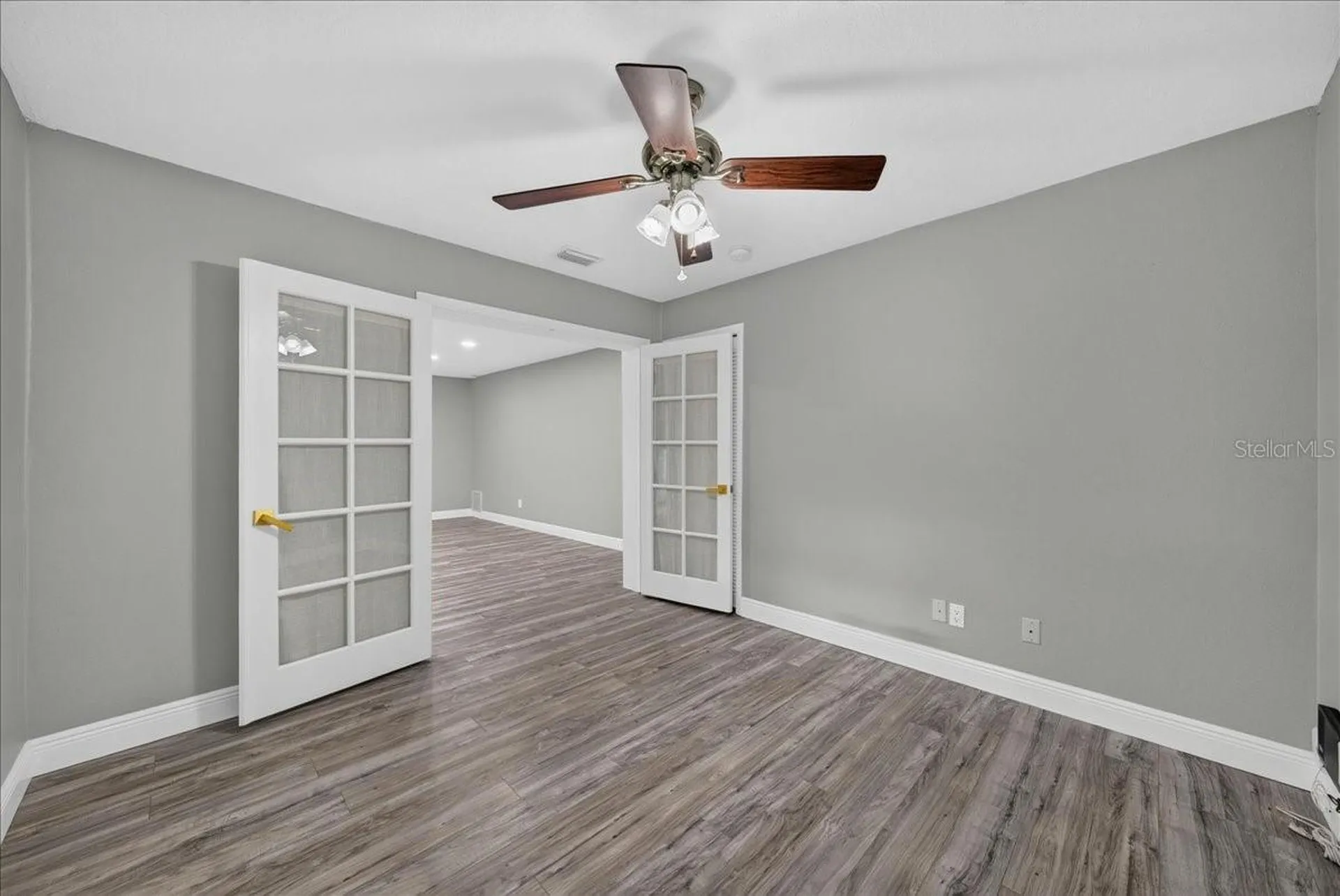 2964 Meadow Oak Drive S Clearwater FL 33761