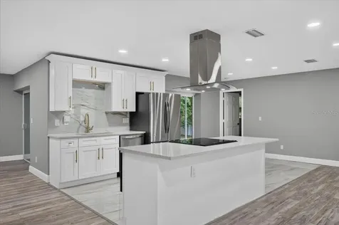 2964 Meadow Oak Drive S Clearwater FL 33761