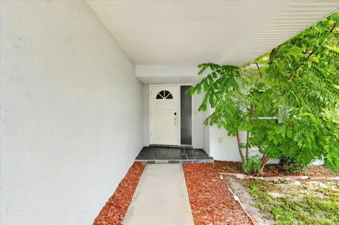 2964 Meadow Oak Drive S Clearwater FL 33761