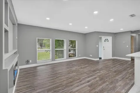 2964 Meadow Oak Drive S Clearwater FL 33761