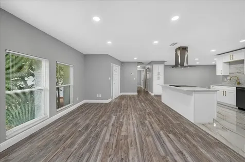 2964 Meadow Oak Drive S Clearwater FL 33761