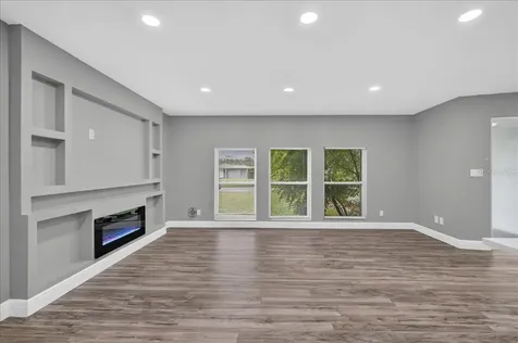2964 Meadow Oak Drive S Clearwater FL 33761