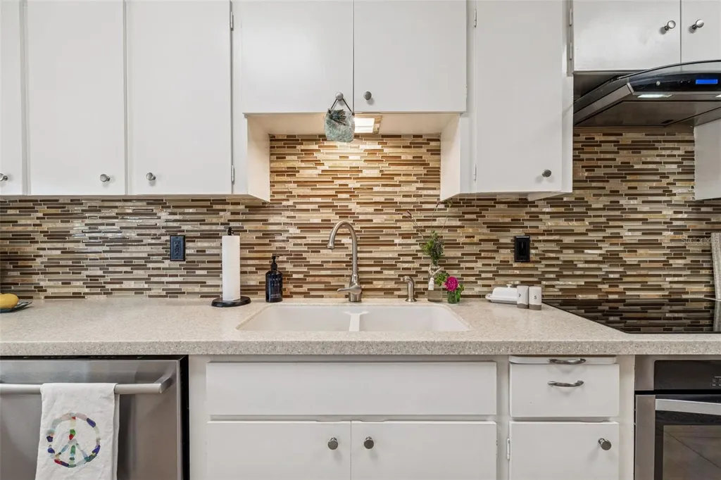 618 Whitfield Avenue Sarasota FL 34243