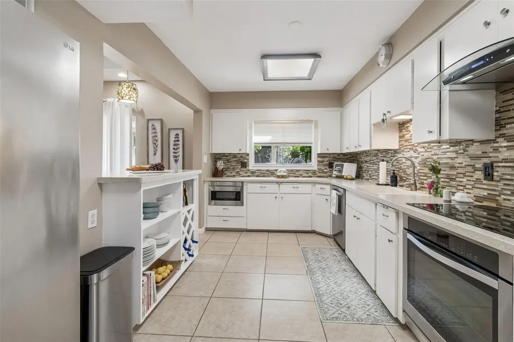 618 Whitfield Avenue Sarasota FL 34243