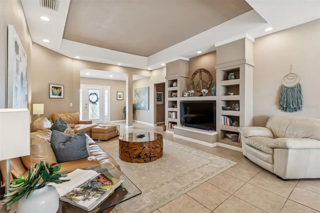 618 Whitfield Avenue Sarasota FL 34243