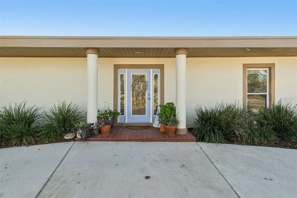 618 Whitfield Avenue Sarasota FL 34243