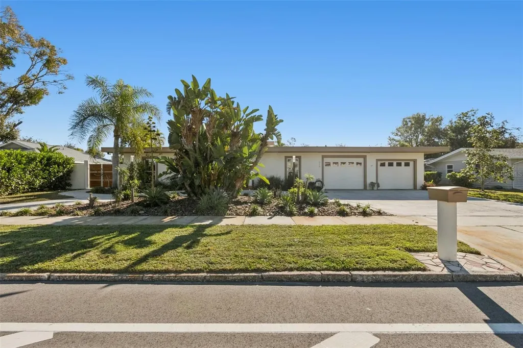 618 Whitfield Avenue Sarasota FL 34243