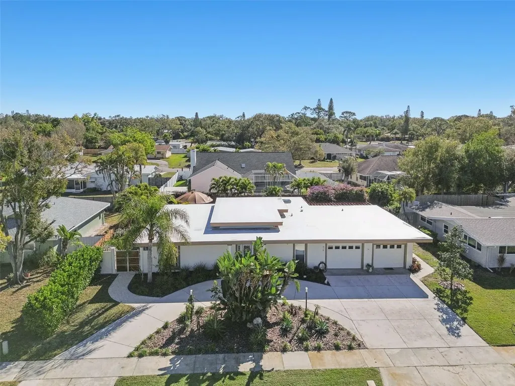 618 Whitfield Avenue Sarasota FL 34243