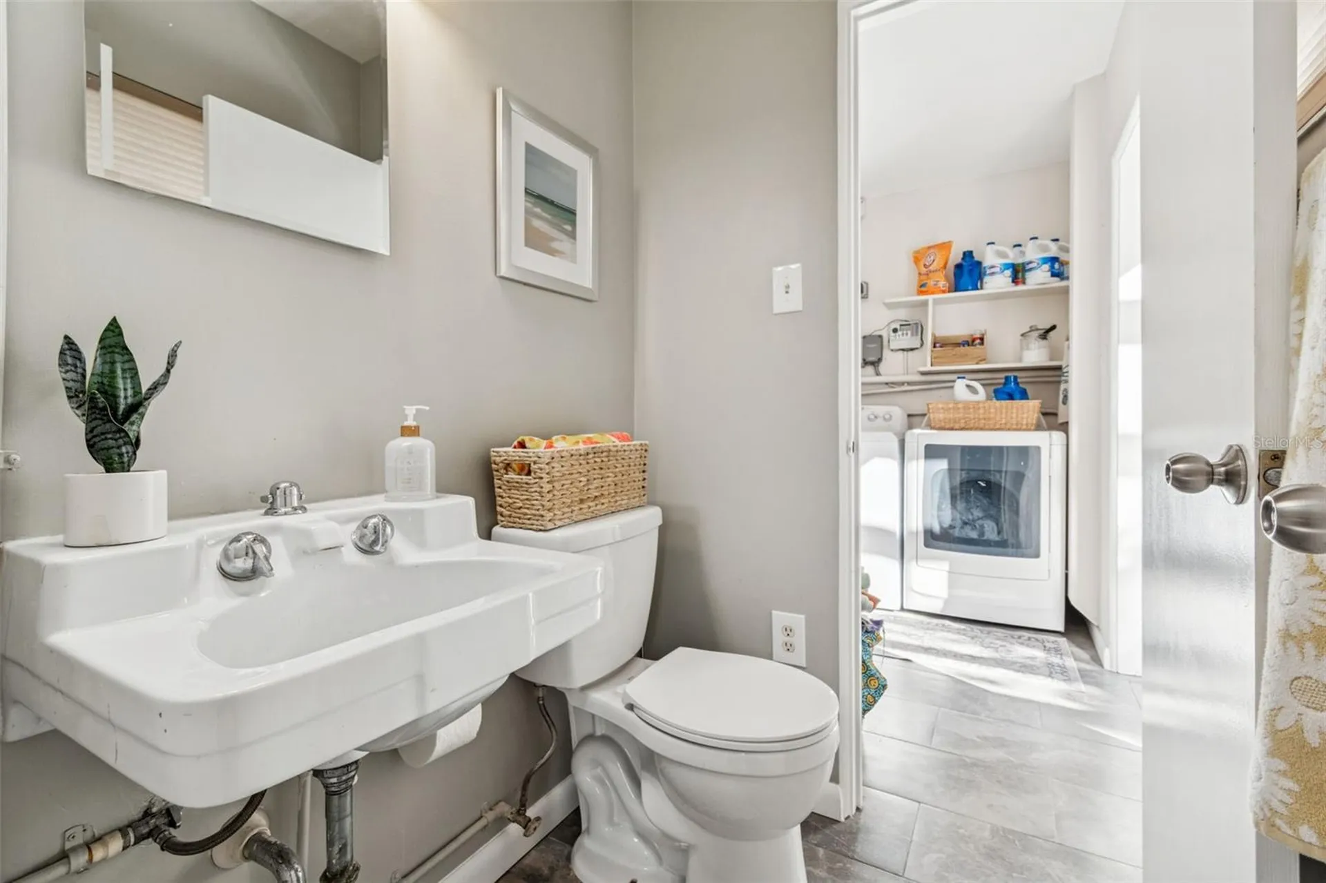 618 Whitfield Avenue Sarasota FL 34243